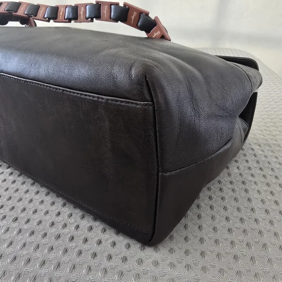 Salvatore Ferragamo LEATHER - Picture 15 of 16